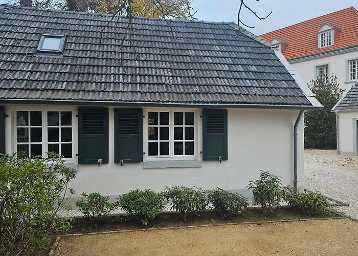 Kavalierhaus - Burg Heppingen Tatil Evi *